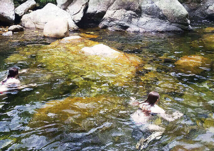 dip-in-stream